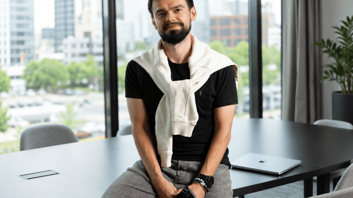 Why a CEO Hired a Board Member to Argue With Him