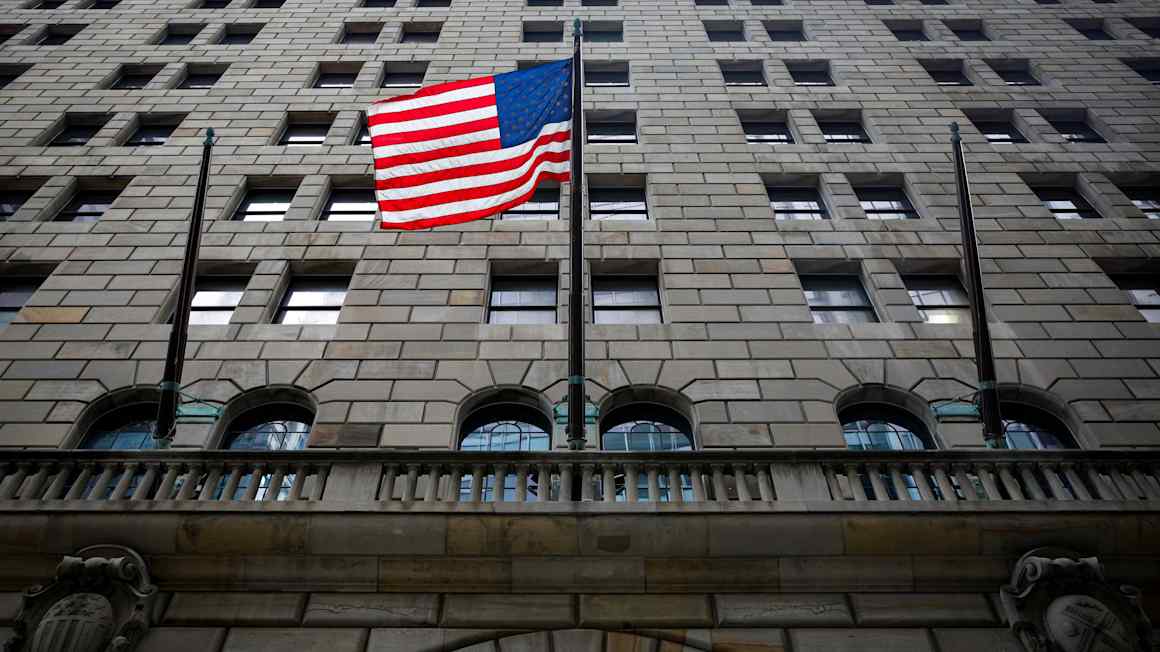 Venezuela Reportedly Nearing Deal to Relocate $4 Billion Gold Reserve from London to New York